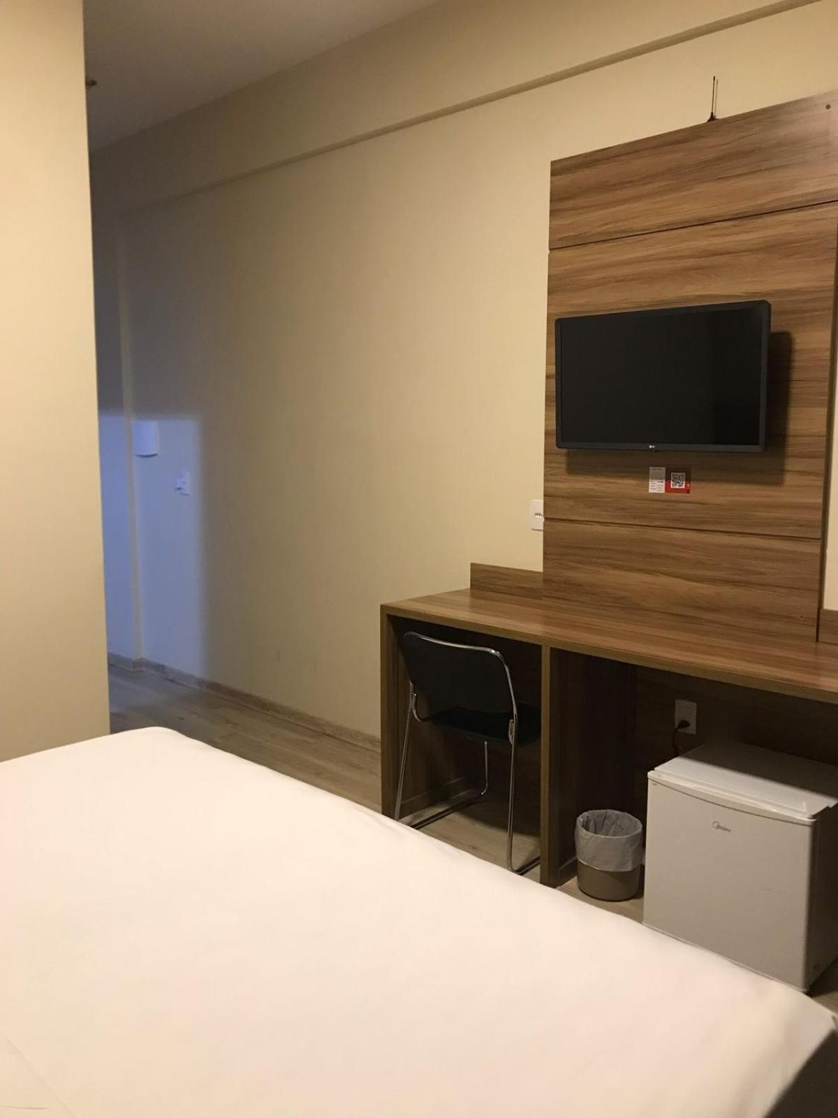 Minas Platinum Hotel & Convention 콘셀례이루 라파이에치 외부 사진
