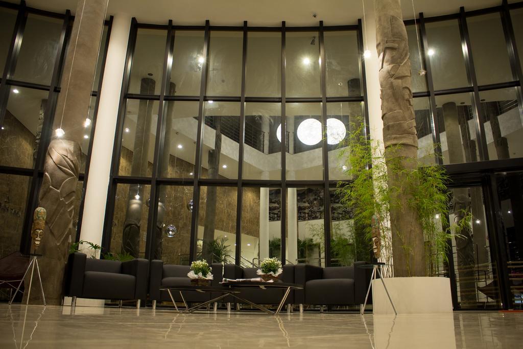 Minas Platinum Hotel & Convention 콘셀례이루 라파이에치 외부 사진