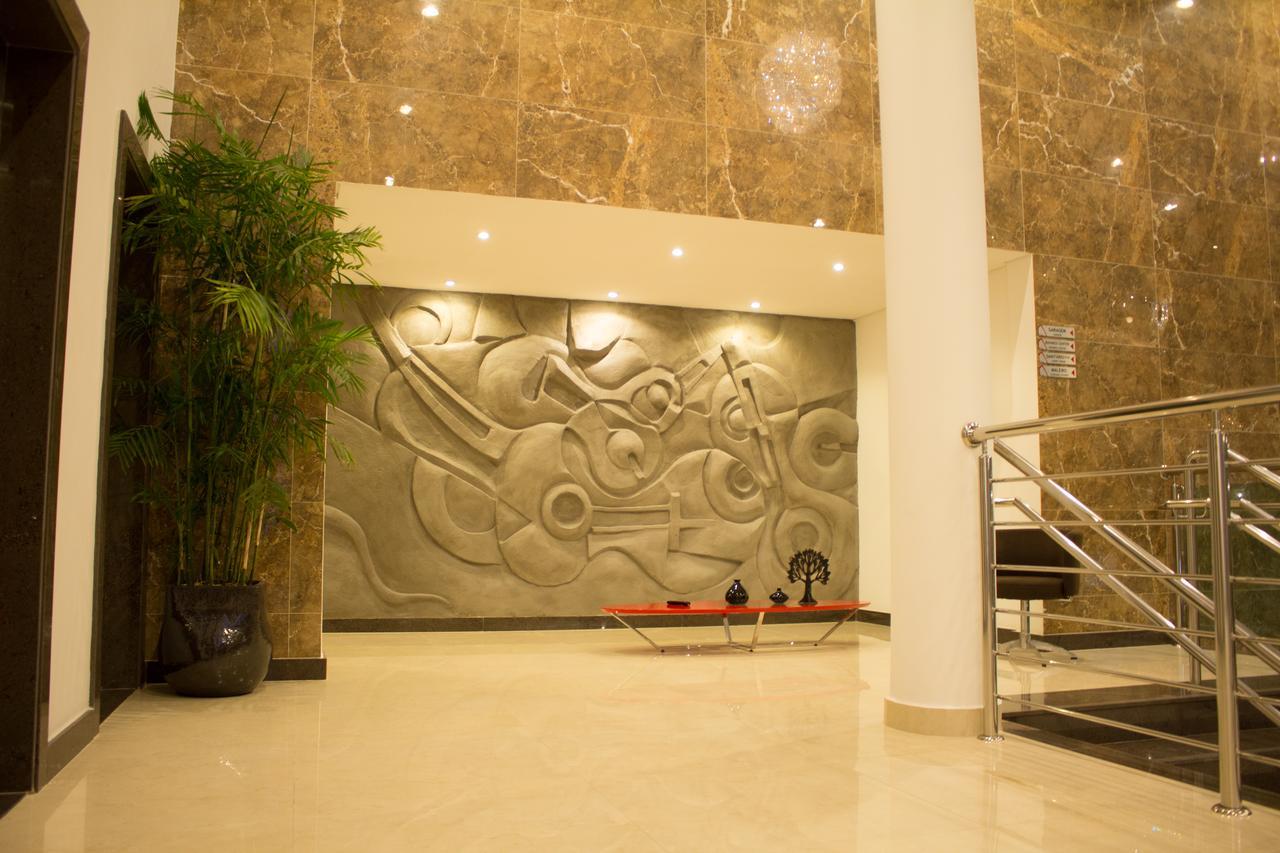 Minas Platinum Hotel & Convention 콘셀례이루 라파이에치 외부 사진